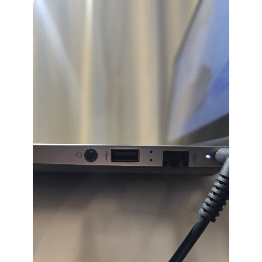 HP Envy Touchsmart Laptop Intel Core i5 - Picture 12 of 16